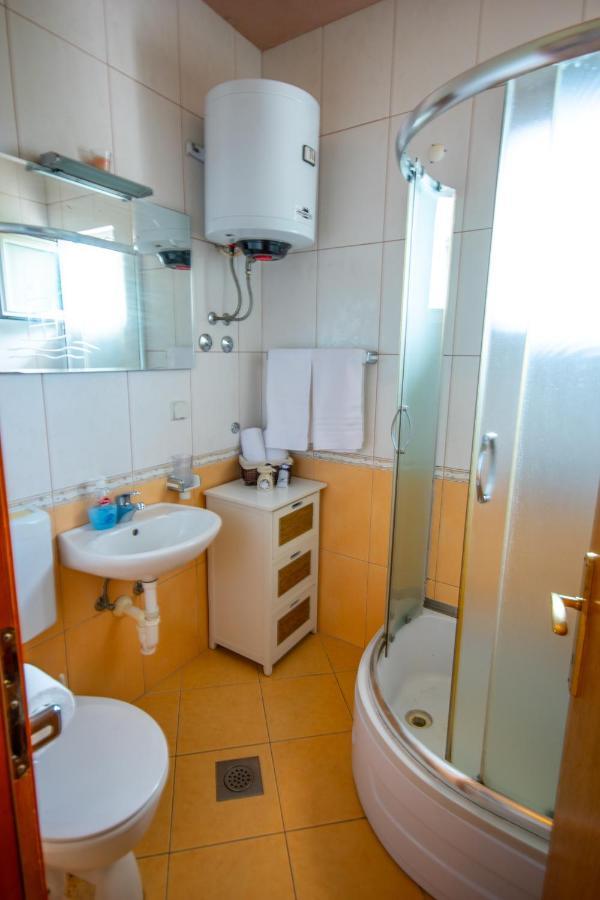 פודסטראנה Apartment Franic מראה חיצוני תמונה